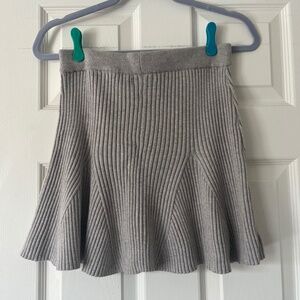 Grey knit mini skirt
